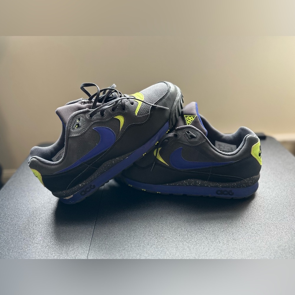 NIKE AIR WILDWOOD
